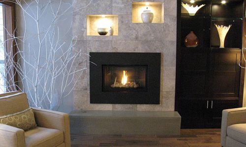 <p>This modern fireplace by Marquis is located in Authentic Homes new Wilden showhome in Kelowna. This fireplace is available with many different types of media including logs, crushed glass, and rocks.</p>